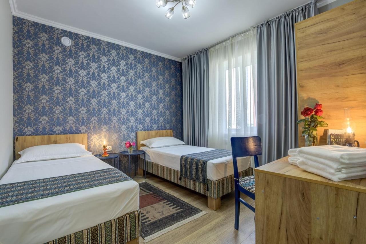 Ordo Hotel Каракол Екстериор снимка